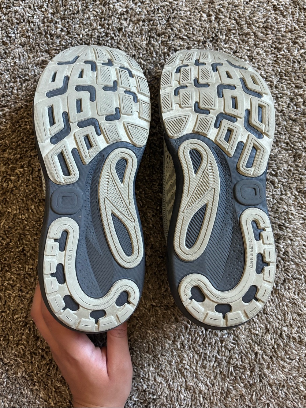 Brooks Women’s Adrenaline GTS 24 Running Shoes in Sea Foam - Picture 8 of 11